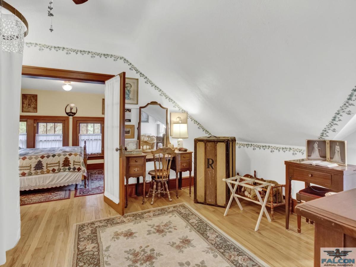 Robins Nest Bed & Breakfast Cody Dış mekan fotoğraf